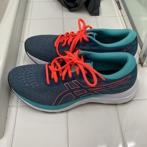 Asics Gel Excite 7 Women Running Shoes - Size 9.5